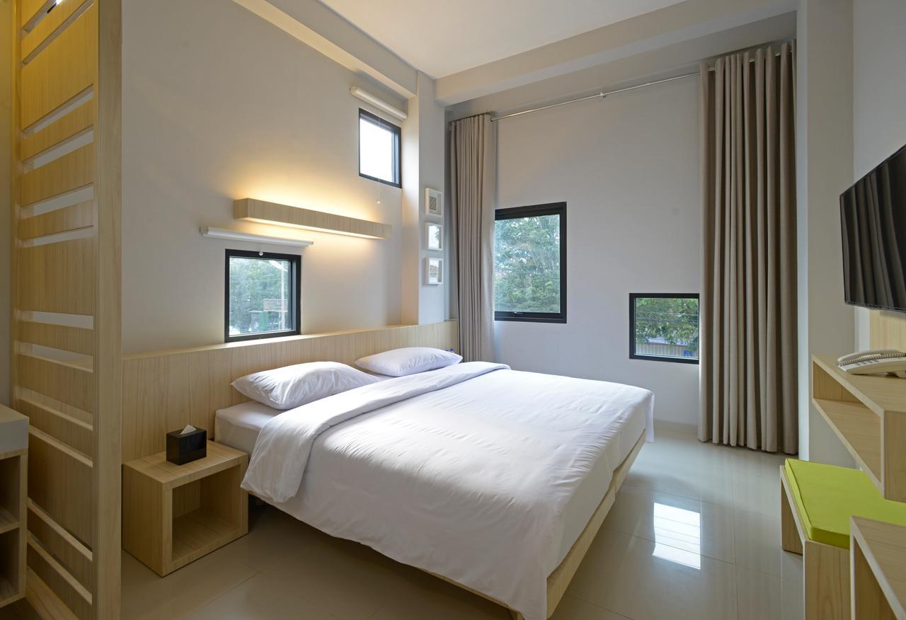 Arjuna Hotel Batu City Екстериор снимка